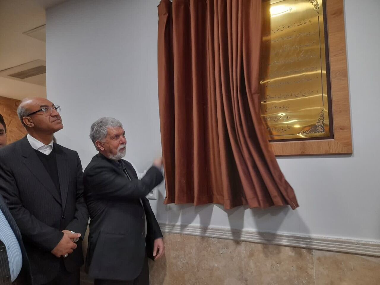 با حضور وزیر فرهنگ و ارشاد اسلامی؛ مجتمع فرهنگیهنری سرپلذهاب افتتاح شد با حضور وزیر فرهنگ و ارشاد اسلامی؛ مجتمع فرهنگیهنری سرپلذهاب افتتاح شد