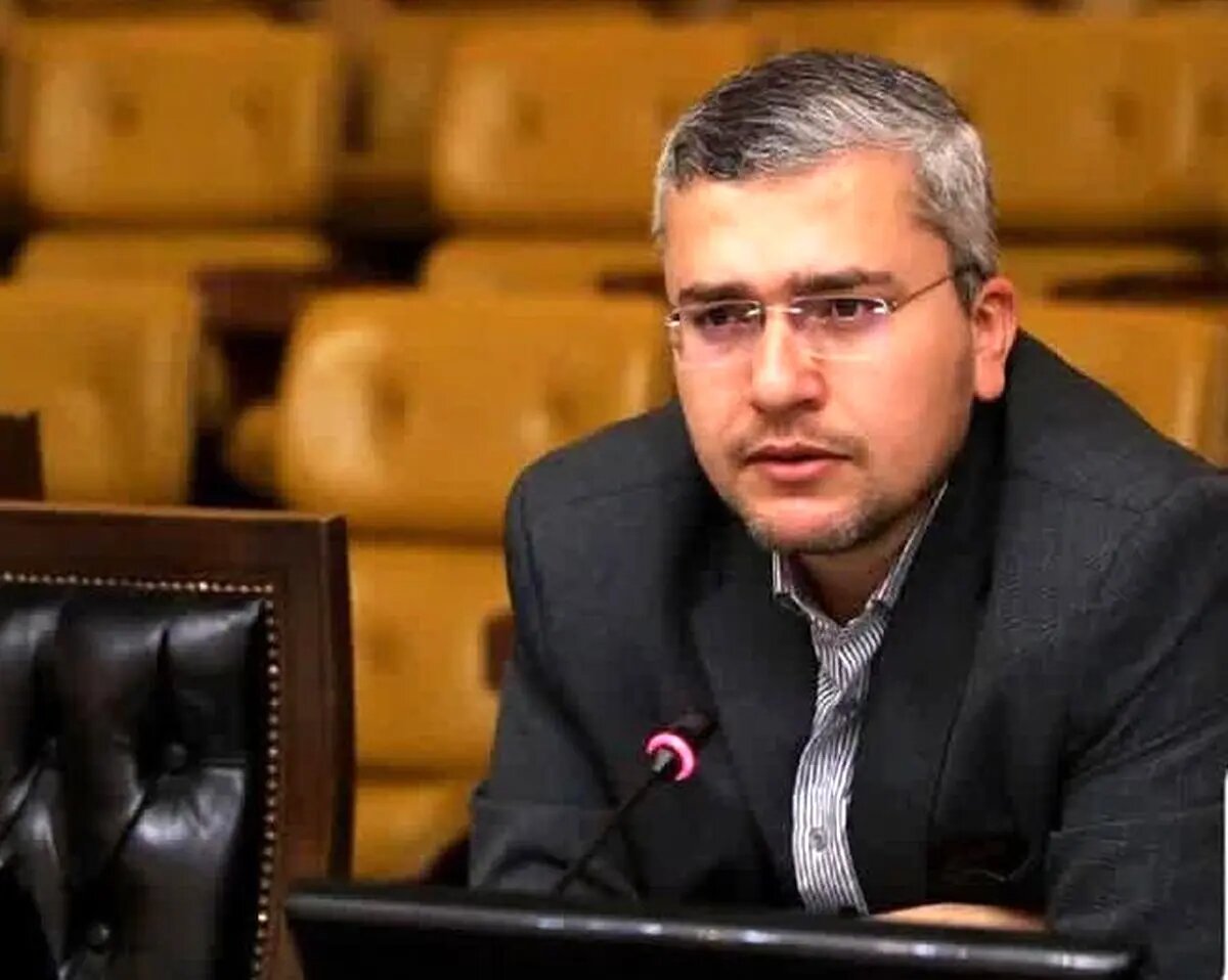 تحلیل احکام انتصاب فرماندهان نظامی از سوی رهبر انقلاب توسط عضو کمیسیون امنیت ملی/ تهاجمیتر کردن ساختار نیروهای مسلح یکی از پیام ها بود تحلیل احکام انتصاب فرماندهان نظامی از سوی رهبر انقلاب توسط عضو کمیسیون امنیت ملی/ تهاجمیتر کردن ساختار نیروهای مسلح یکی از پیام ها بود